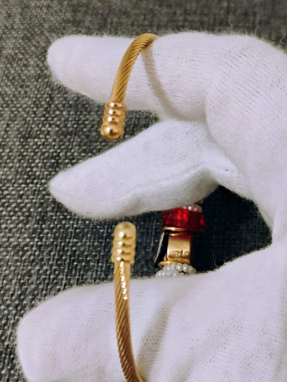 NEW Hello Kitty Charm Bracelet - 50th Birthday Expandable w/ GHW - Picture 5 of 8